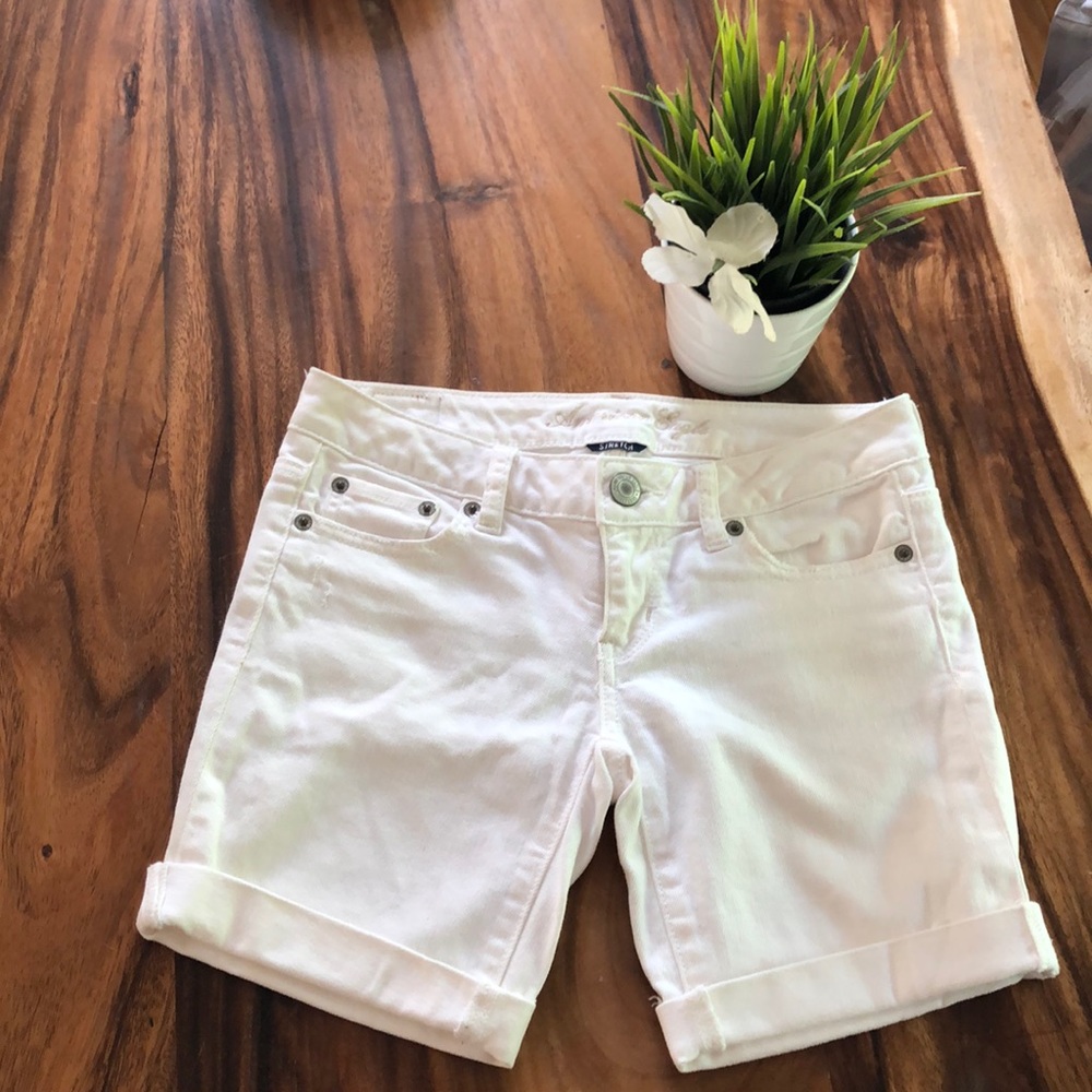 American eagle shorts size 00